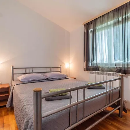 Apartment 1510