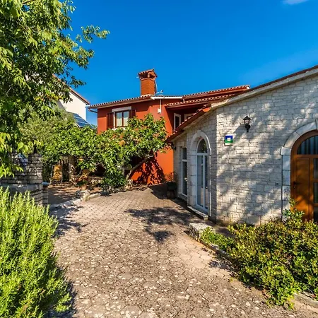 1510 Apartment Krnica