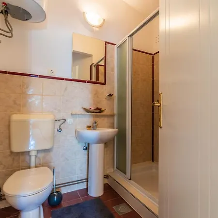 1510 Apartment